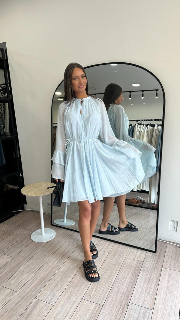 Robe Nour bleue