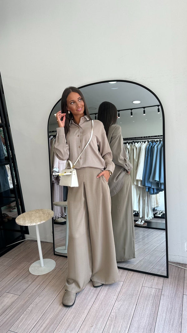 Ensemble Aya taupe