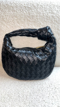 Sac tressé en cuir noir