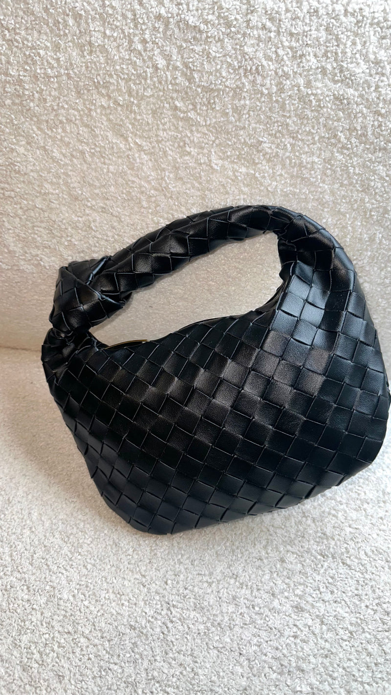 Sac tressé en cuir noir