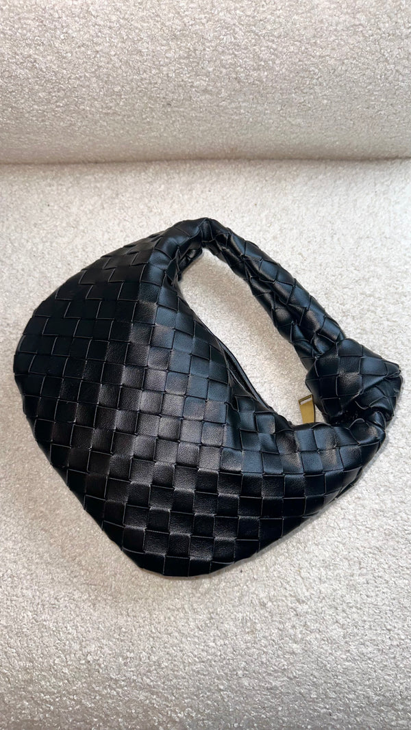 Sac tressé en cuir noir