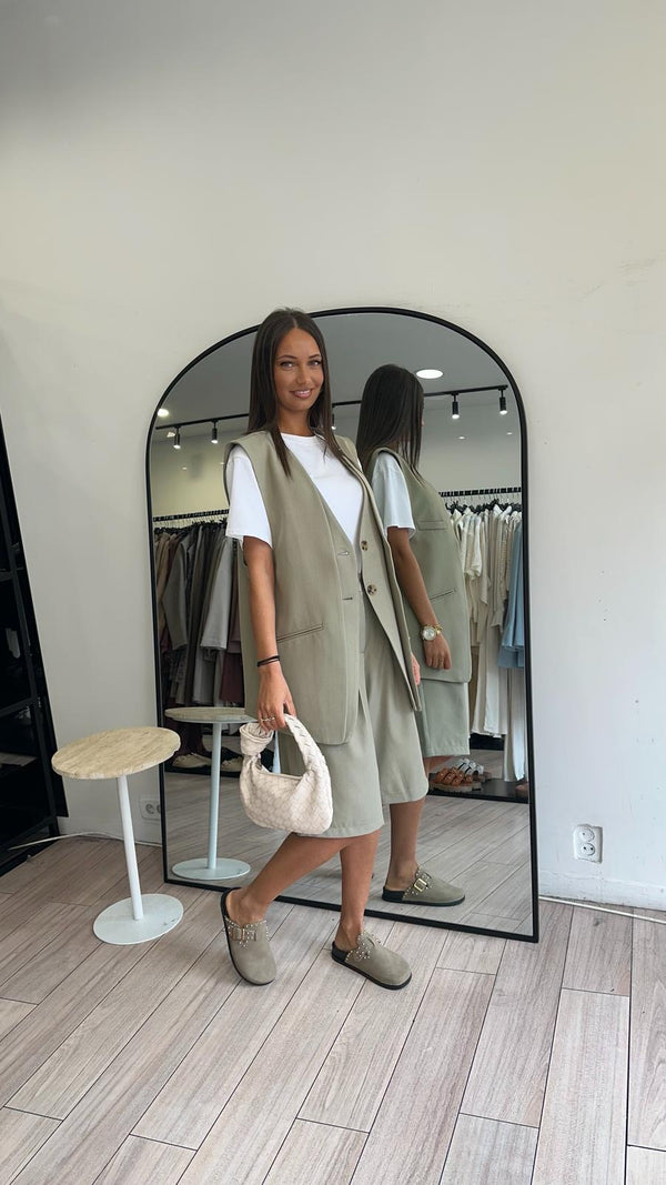 Ensemble Hanna kaki