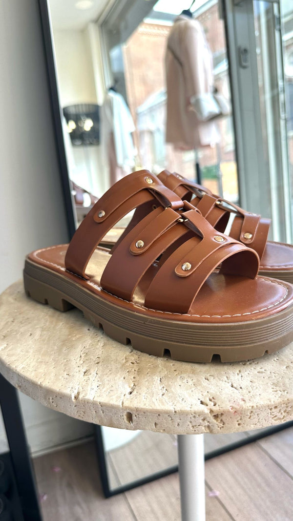 Claquettes camel